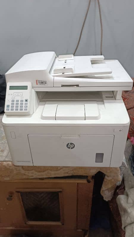 HP LaserJet Pro MFP M227fdn Printer 0