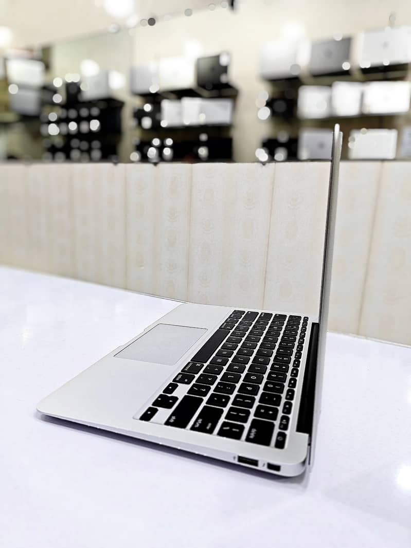 Apple MacBook Air (11-inch, 2015) A+++  at  ABID COMPUTERS MULTAN 6