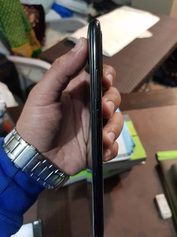 Infinix s5 one hand used only phone 5