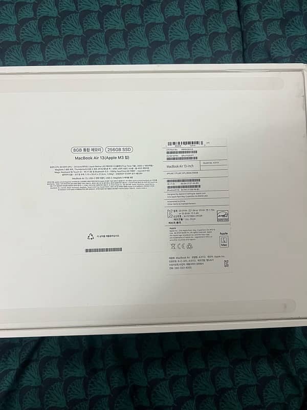 Macbook Air M3 8/256 10cc 100BH 3