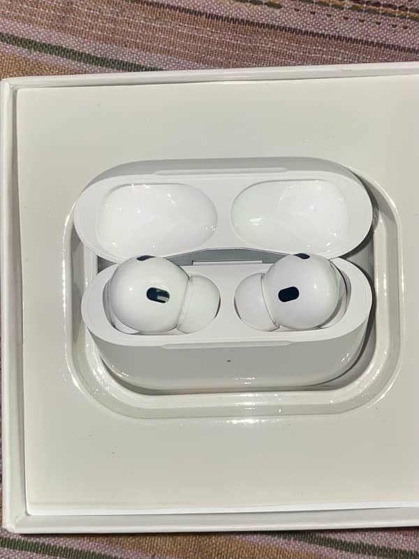 airpod pro 2 (second generation) 1