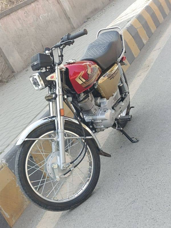 Honda CG 125 Gold Edition 1