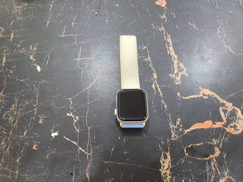 apple watch se. 44MM 0