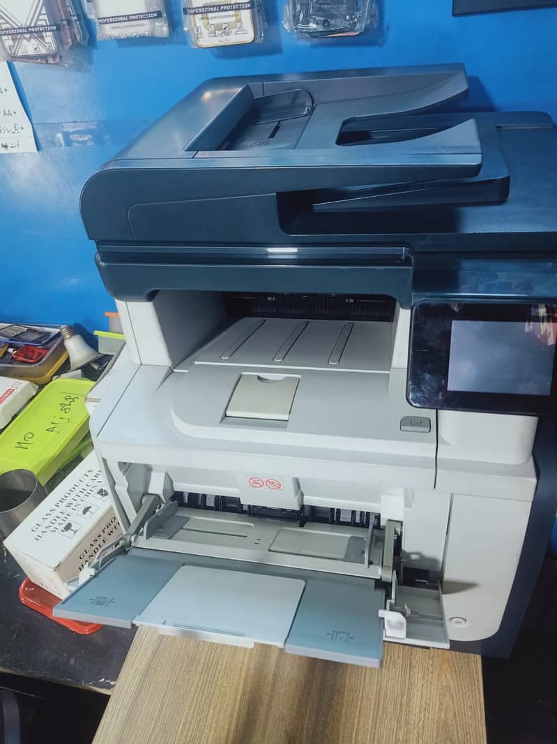 Hp Laserjet m521dnNeat & Clean Condition 10/10. Orignal Toner no refil 0