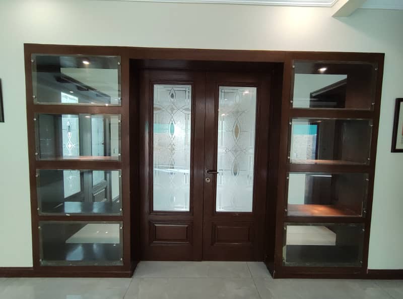 1 Kanal Full house available for rent in DHA Phase 3 10