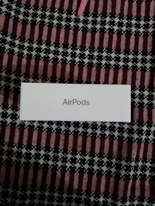 Apple original Airpods 2 generation 3