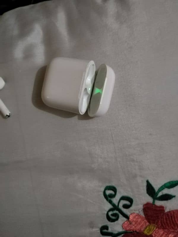 Apple original Airpods 2 generation 10