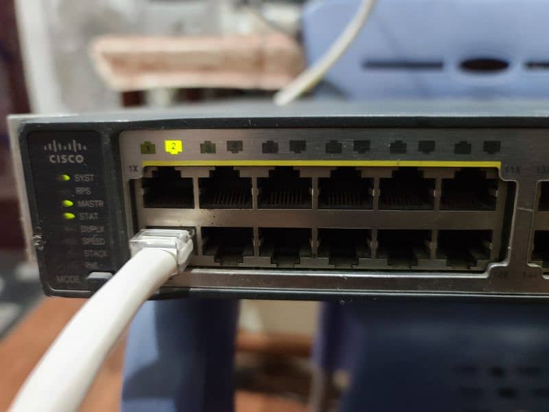 Cisco Catalyst 3750 V2 48 port POE switch 8