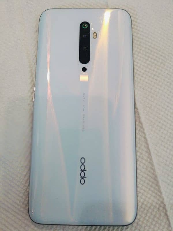 Oppo reno 2F . 0