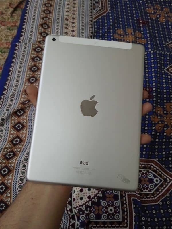 ipad air 2 32 GB sim working hai 4