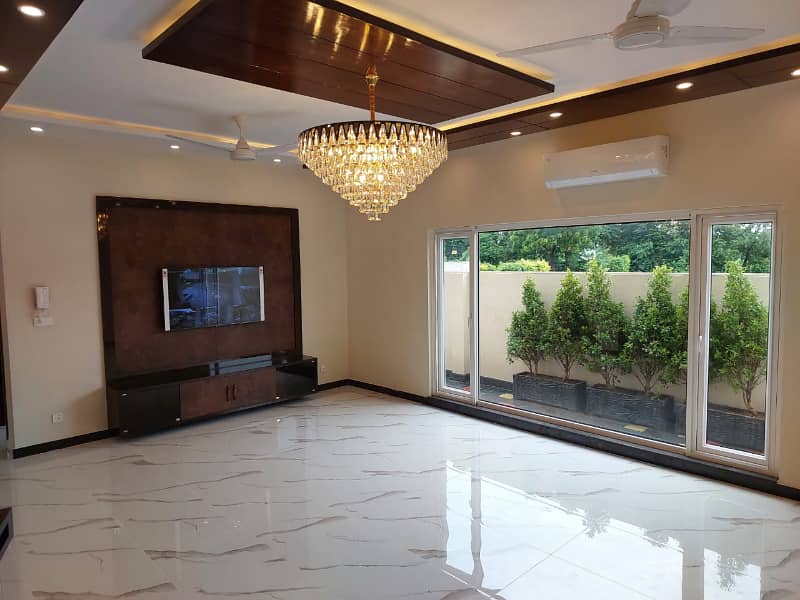 1 Kanal Full house available for rent in DHA Phase 4 5