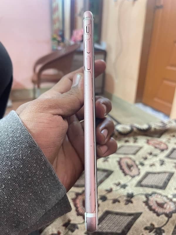 I phone 7 plus 128 GB PTA approved 5