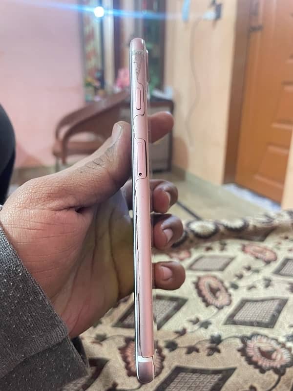 I phone 7 plus 128 GB PTA approved 6