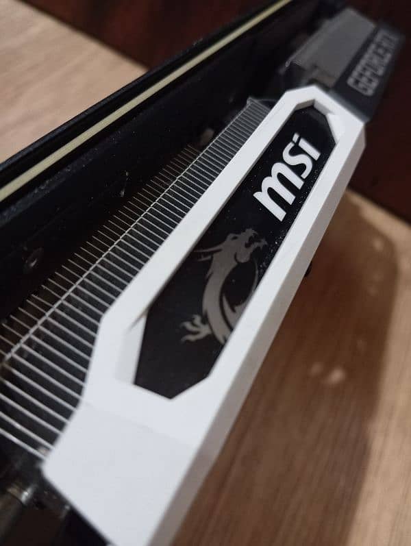 RTX 2070 MSi ARMOR Edition 8GB RGB 10/10 just like new 5