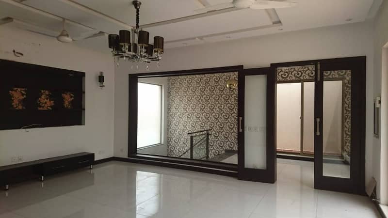 1 Kanal Full house available for rent in DHA Phase 5 16