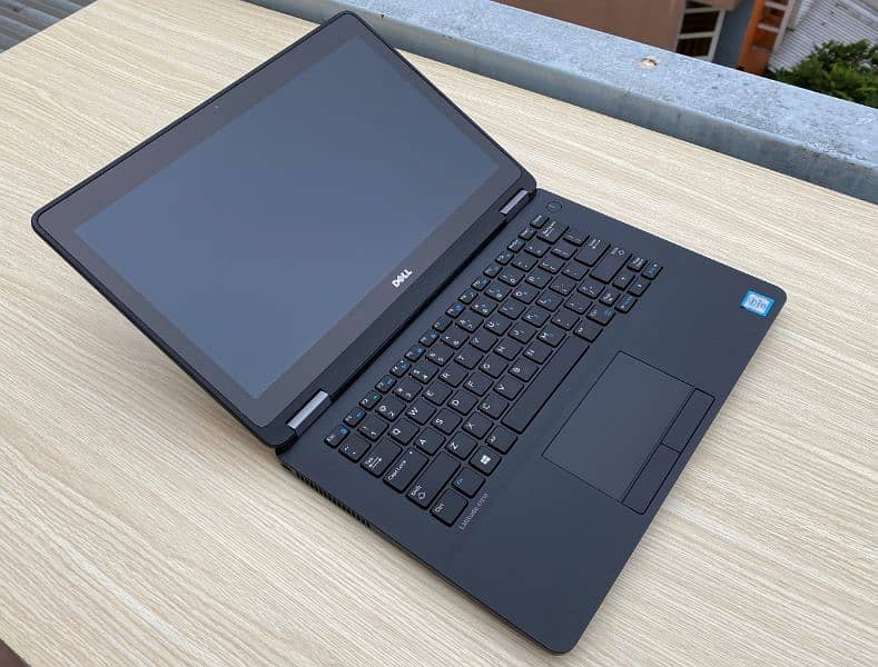 Dell i5 6th Generation Latitude E7270 Laptop 1