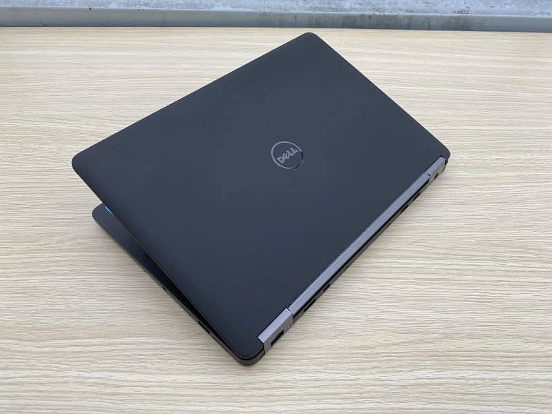 Dell i5 6th Generation Latitude E7270 Laptop 3