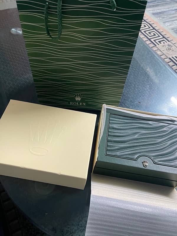 Rolex Submariner Black With One Year Warranty Card Official box 1