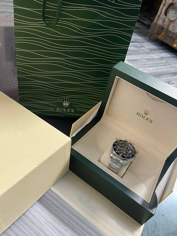 Rolex Submariner Black With One Year Warranty Card Official box 0