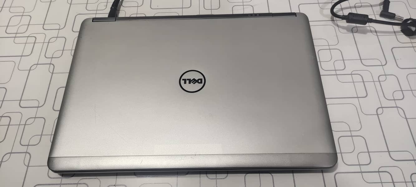 Dell Latitude E7440 Intel Core i5 4th Generation 4GB DDR3 RAM 500GB 1