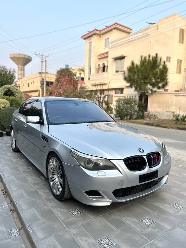 BMW 5 Series 2005 5