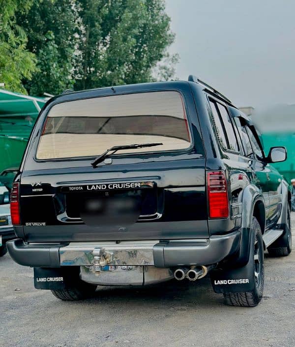 Toyota Land Cruiser 1995 4