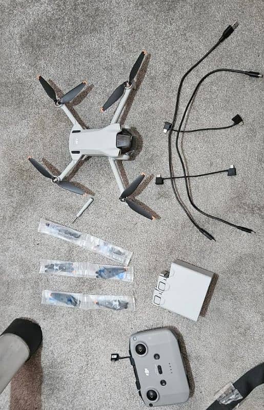 Drone DJI Mani 3 pro full box 0