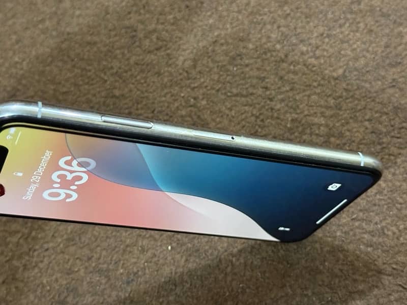 iphone XS 64GB PTA Aprroved 1