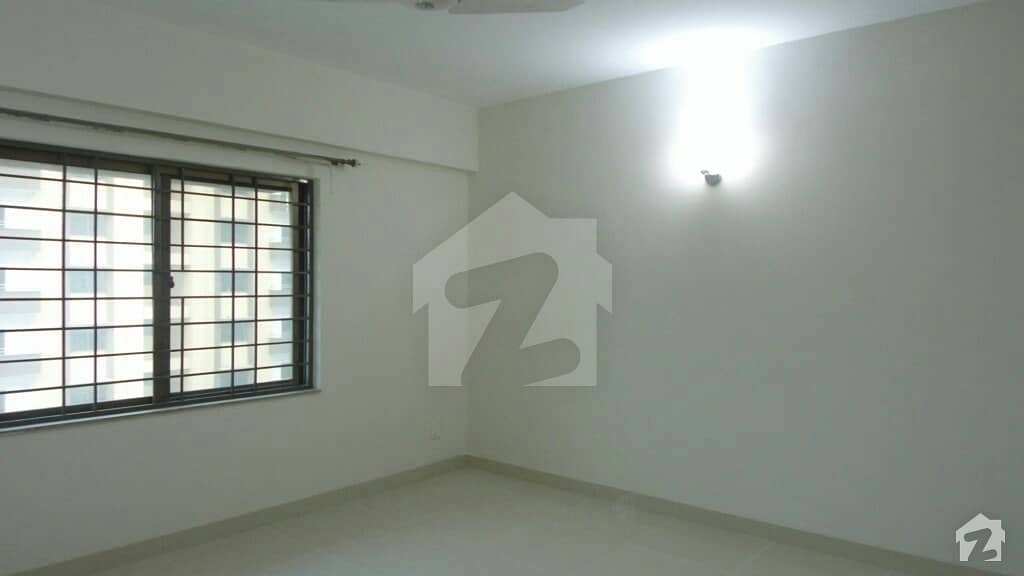 10 Marla 3 Bed Brand New Flat For Sale In Askari 11 Lahore 23