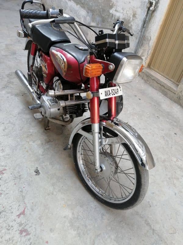 Yamaha 2001 Attock registered 4