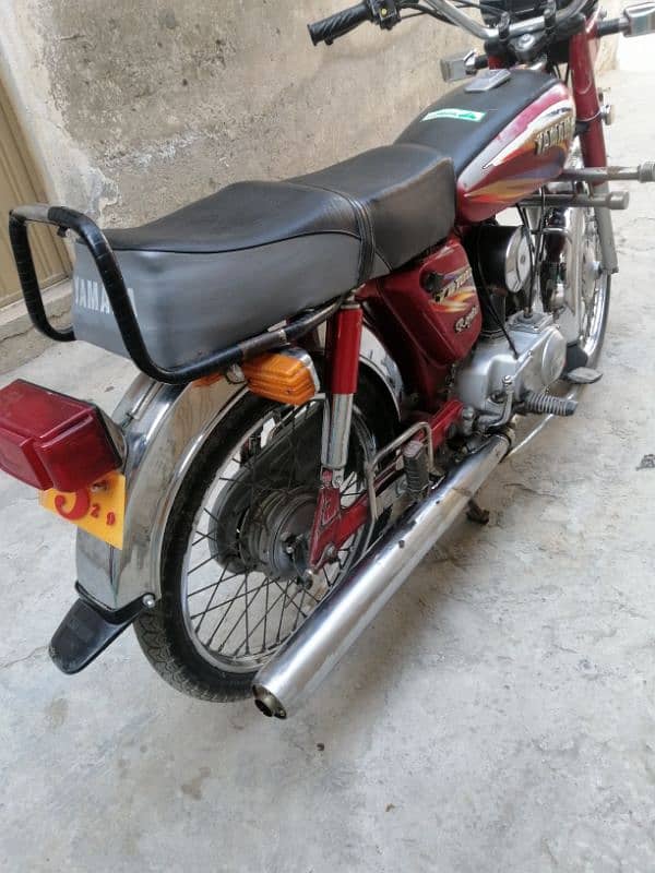 Yamaha 2001 Attock registered 6