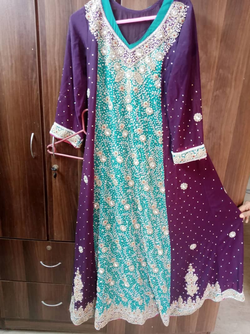 One time used dresses available for sale . 1