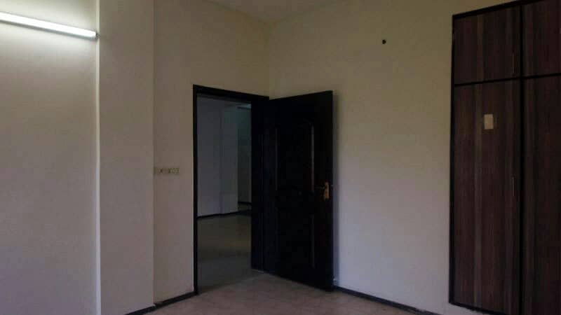 5 Marla 2 Bed Flat For Rent Askari 11 Lahore Rs 40000/- 18