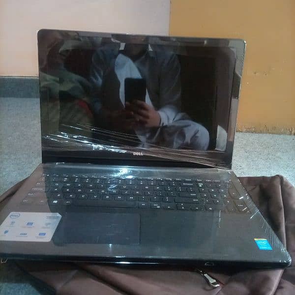 Dell Inspiron Touch Screen,Core i3,5th Generation For Sale in ISB 0