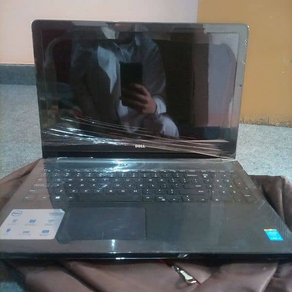 Dell Inspiron Touch Screen,Core i3,5th Generation For Sale in ISB 4