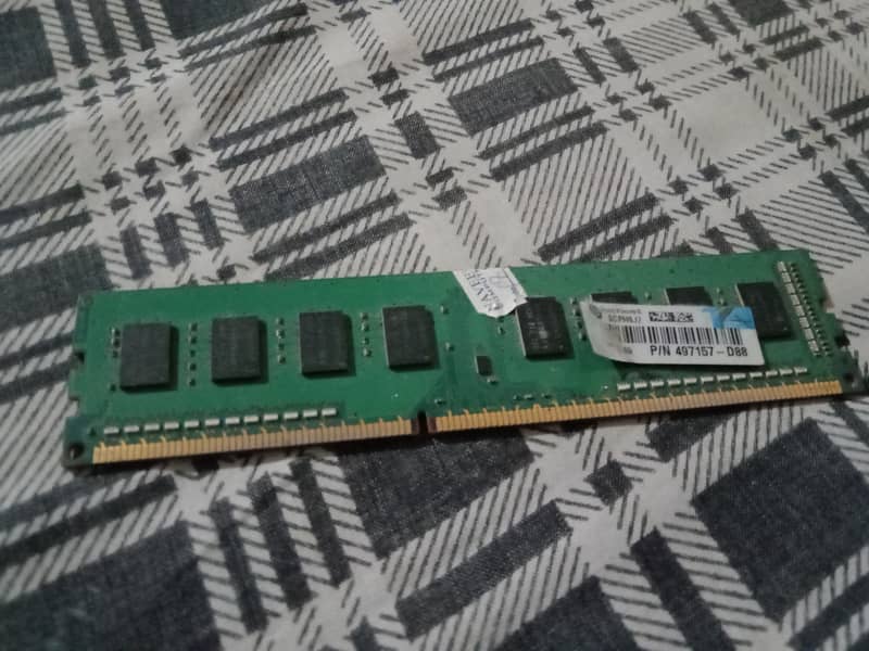 2 GB DDR3 1333Mhz 1