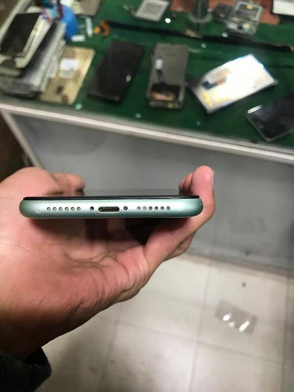 Iphone 11 128Gb Factory Unloacked 2