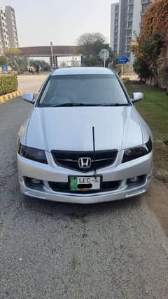 Honda Accord 2003/8 CL9 READ ADD