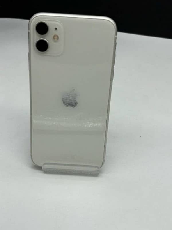 iPhone 11 64 Gb non PTA NO EXCHANGE ONLY MONEY 4