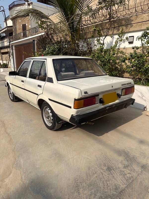 Toyota Corolla 1981 4