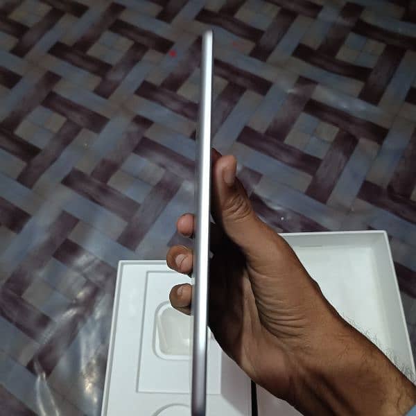 iPad mini 5 64GB 4