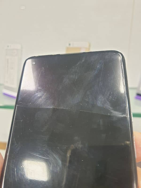 oneplus 9 pro 12gb 256 gb dual sim aproved just forant glass crack 2