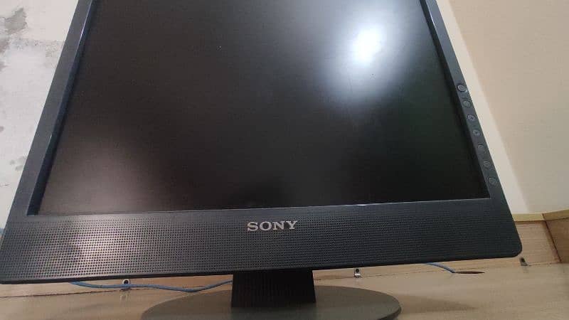 Sony LCD 19 Inch Available For sale 0