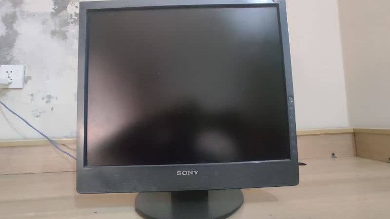 Sony LCD 19 Inch Available For sale 2