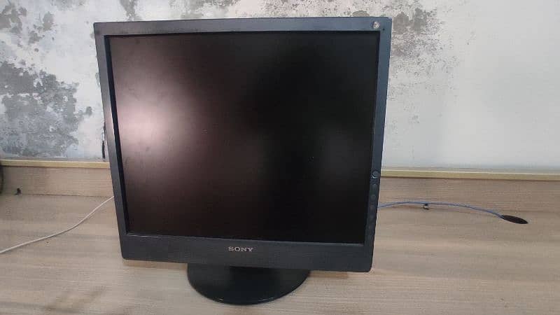 Sony LCD 19 Inch Available For sale 10