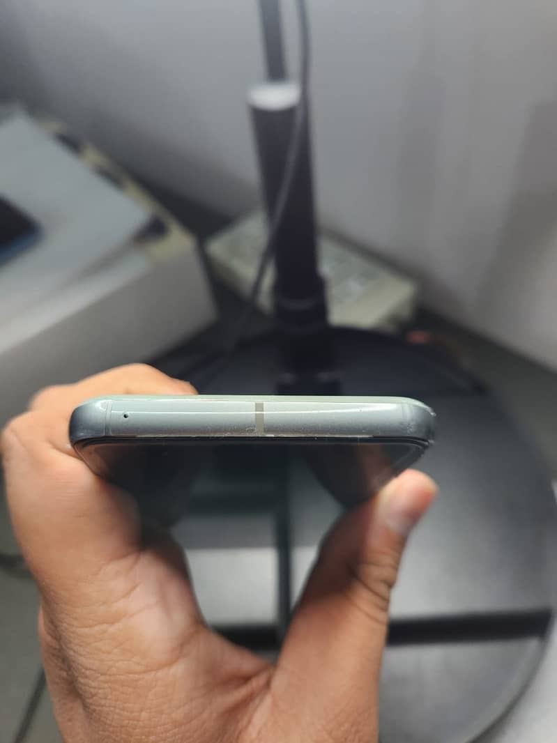 Google Pixel 8 OEM LOCKED 5