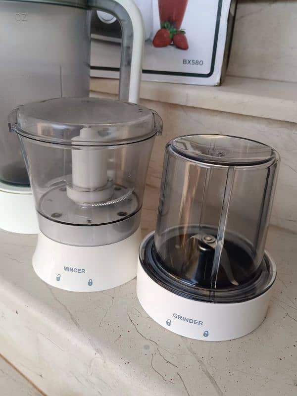 Original Black and Decker Blender, Mincer and Grinder 2