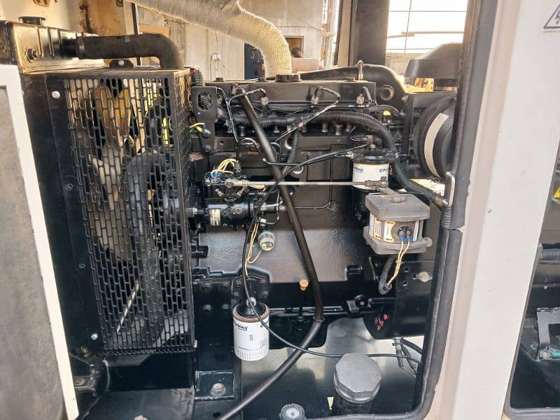 Generator 50Kva perkins totally genuine 8