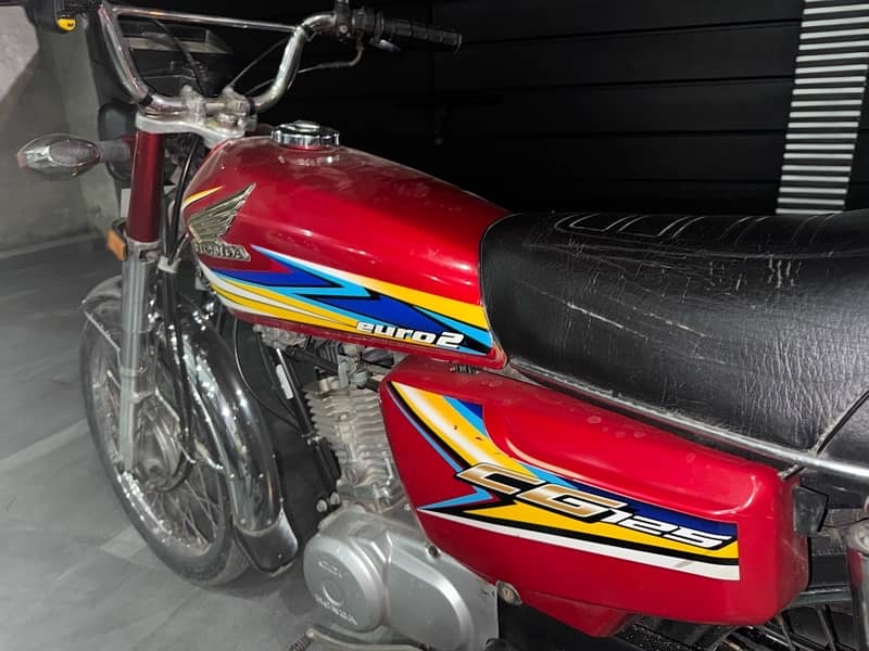 Honda CG 125 For Sale in Excellent Condition 9