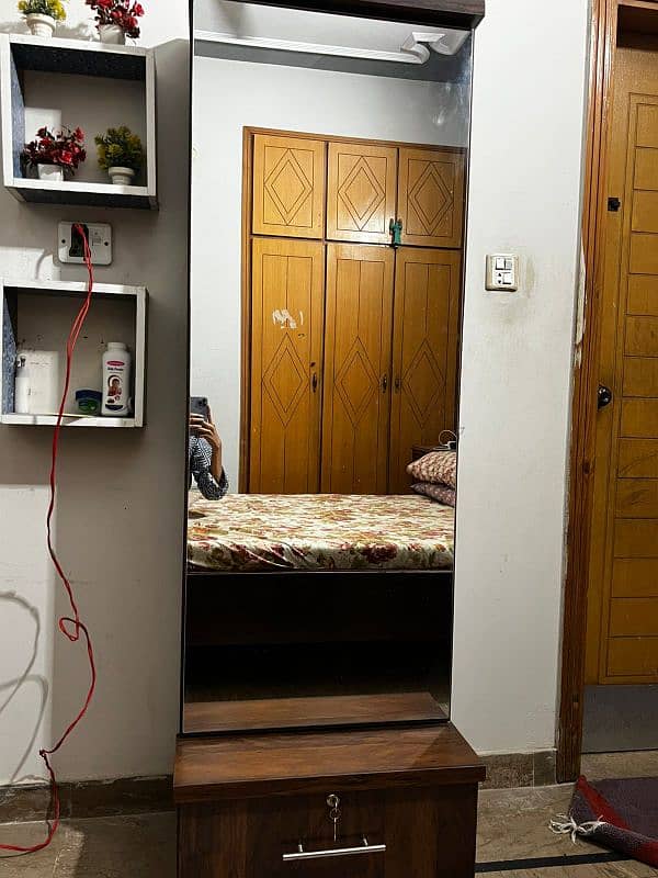 Dressing table and Side board with cabinets and draws 0